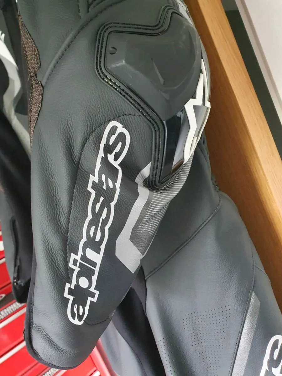 Alpinestars Athem V4 - Image 3