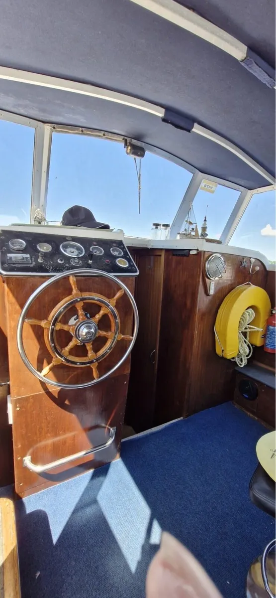 Broom 30 foot Skipper - Image 2