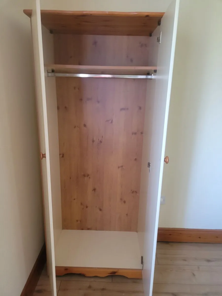 Wardrobes - Image 4