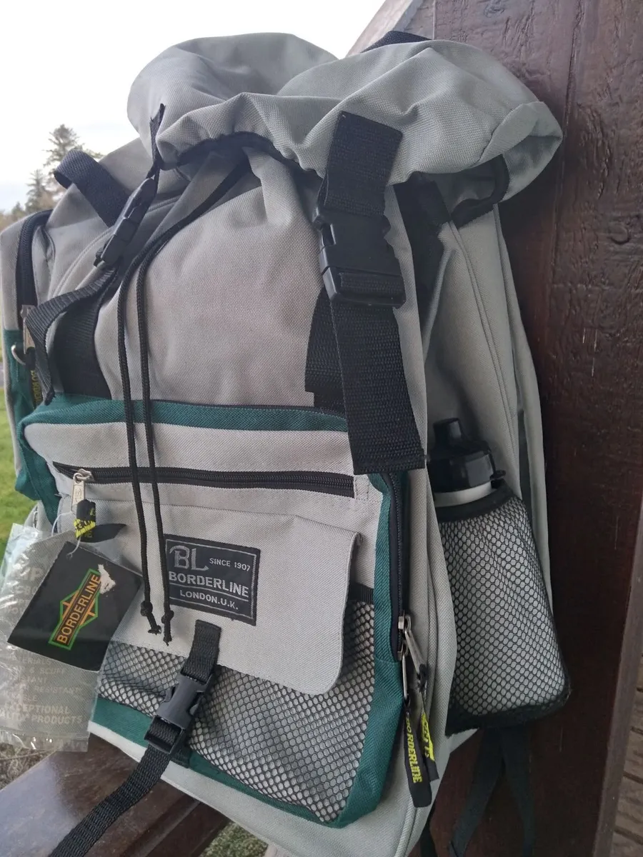 Back pack and F1 Hats all New - Image 4