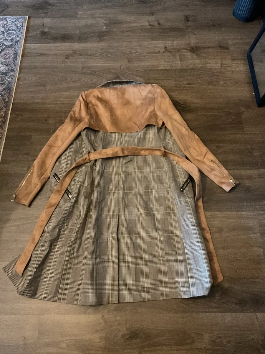 River island coat - Image 3