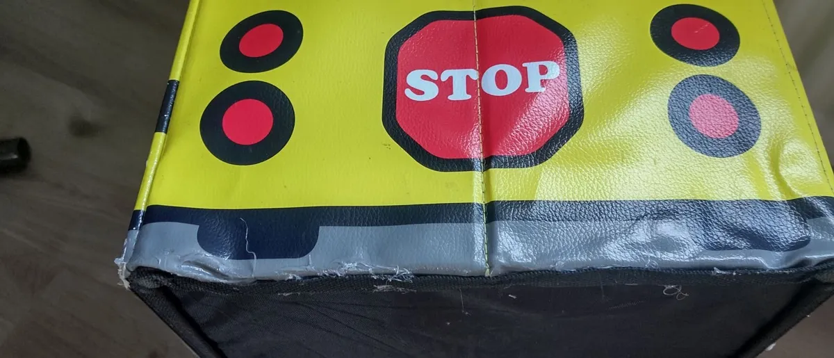 yellow school bus toy container - Image 4