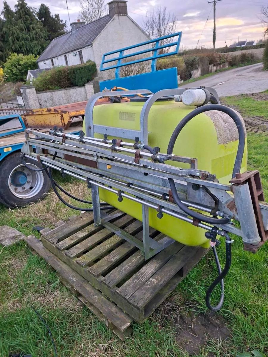 800 litre sprayer - Image 4