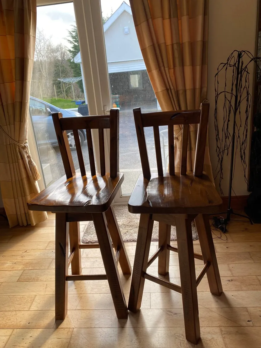 Bar stools - Image 1