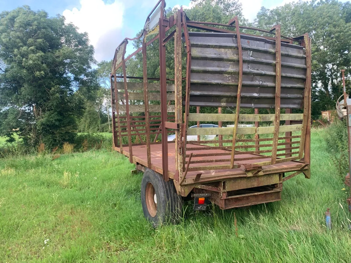 Tipping trailer - Image 2