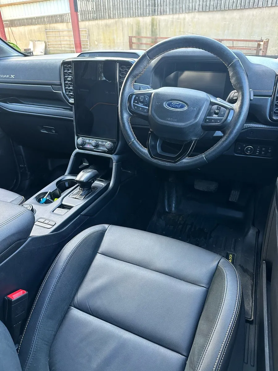 Ford ranger - Image 4