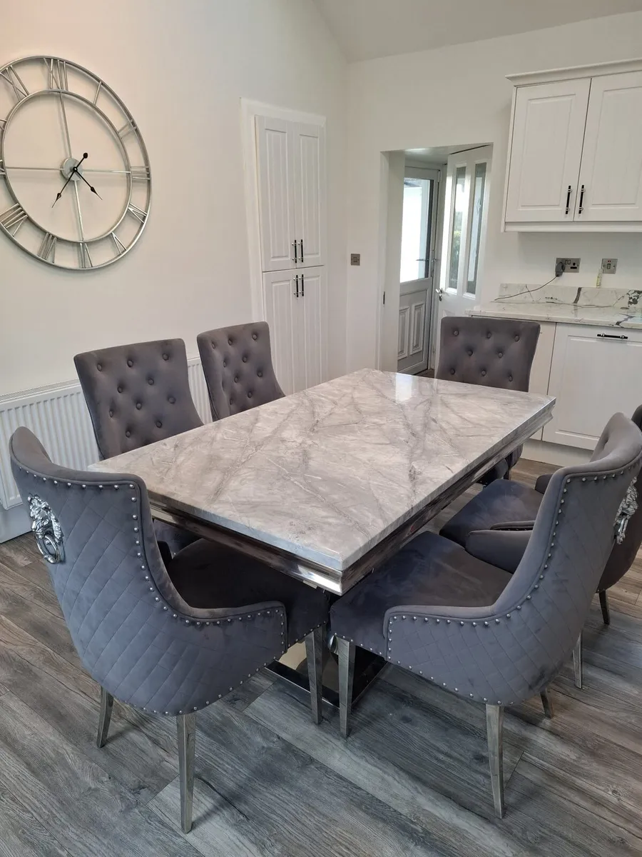 Table & Chairs - Image 1