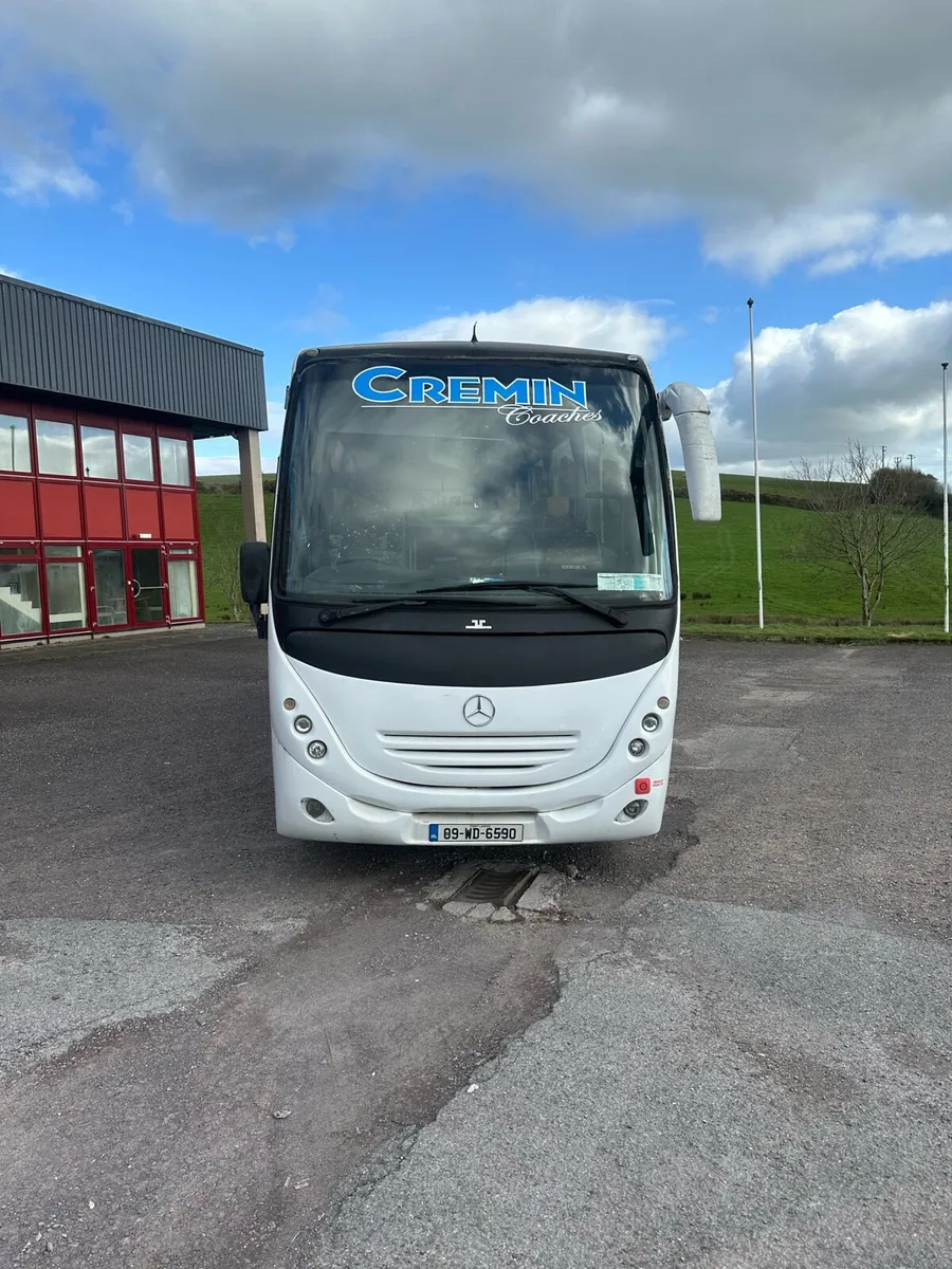 41 seater Mercedes touring - Image 3