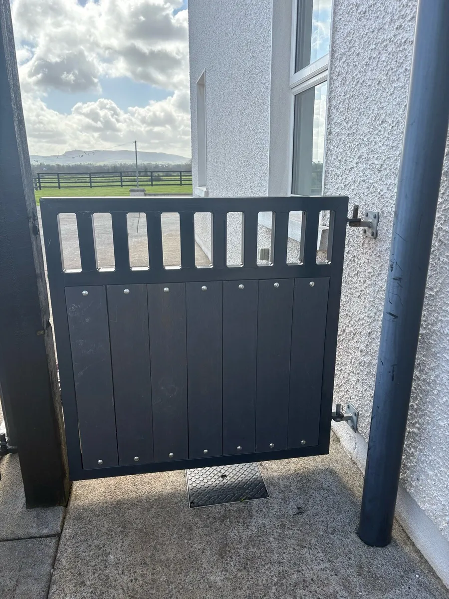 House gates - Image 3