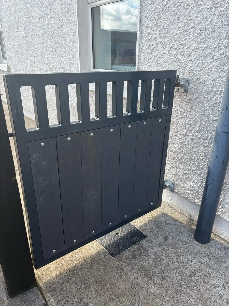 House gates - Image 4