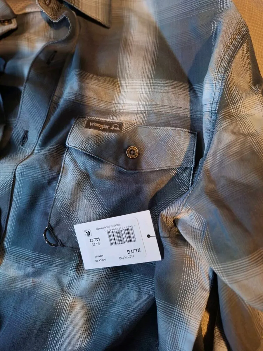 Brand New Wrangler Men's Long Sleeve Shirt - Image 2