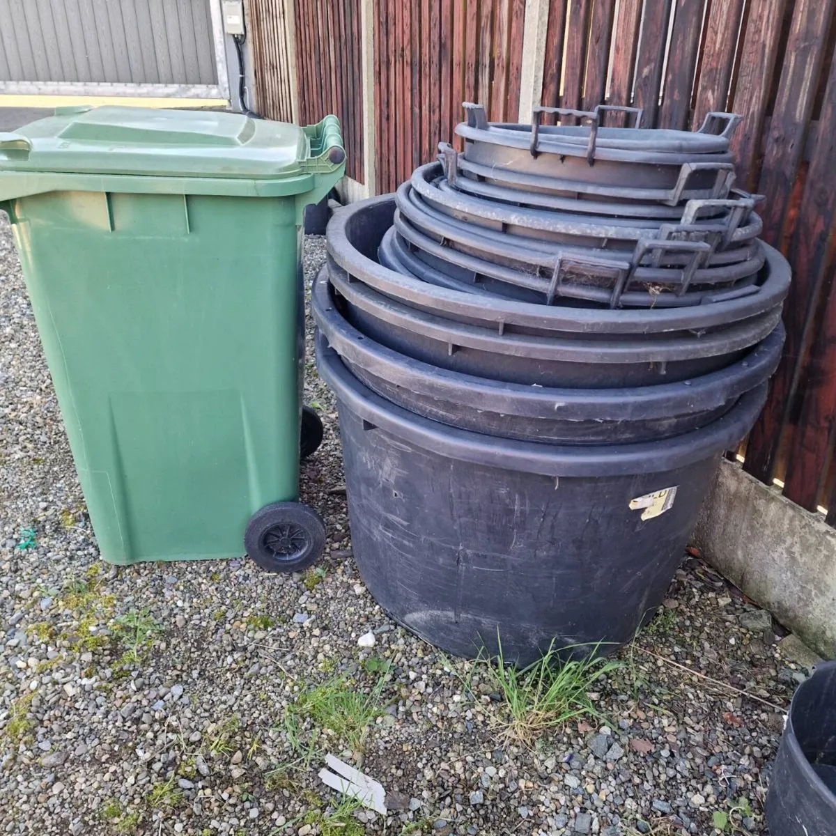 Plant pots - Image 2