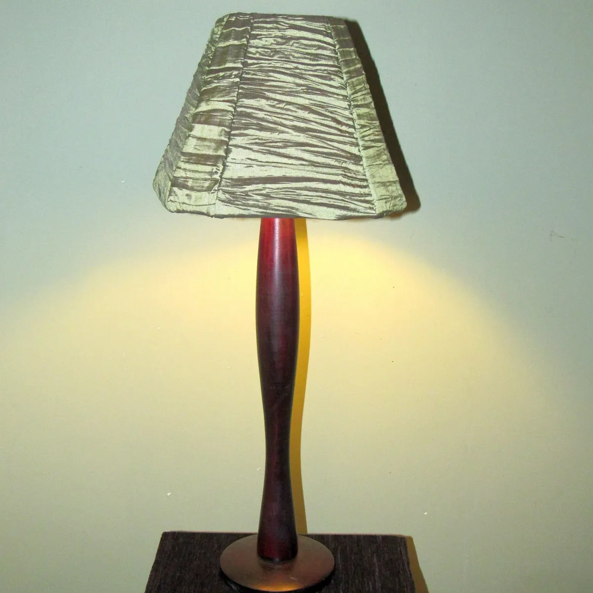 Matching Lamp, Cushions and Throws Set: Olive Gold - Image 2