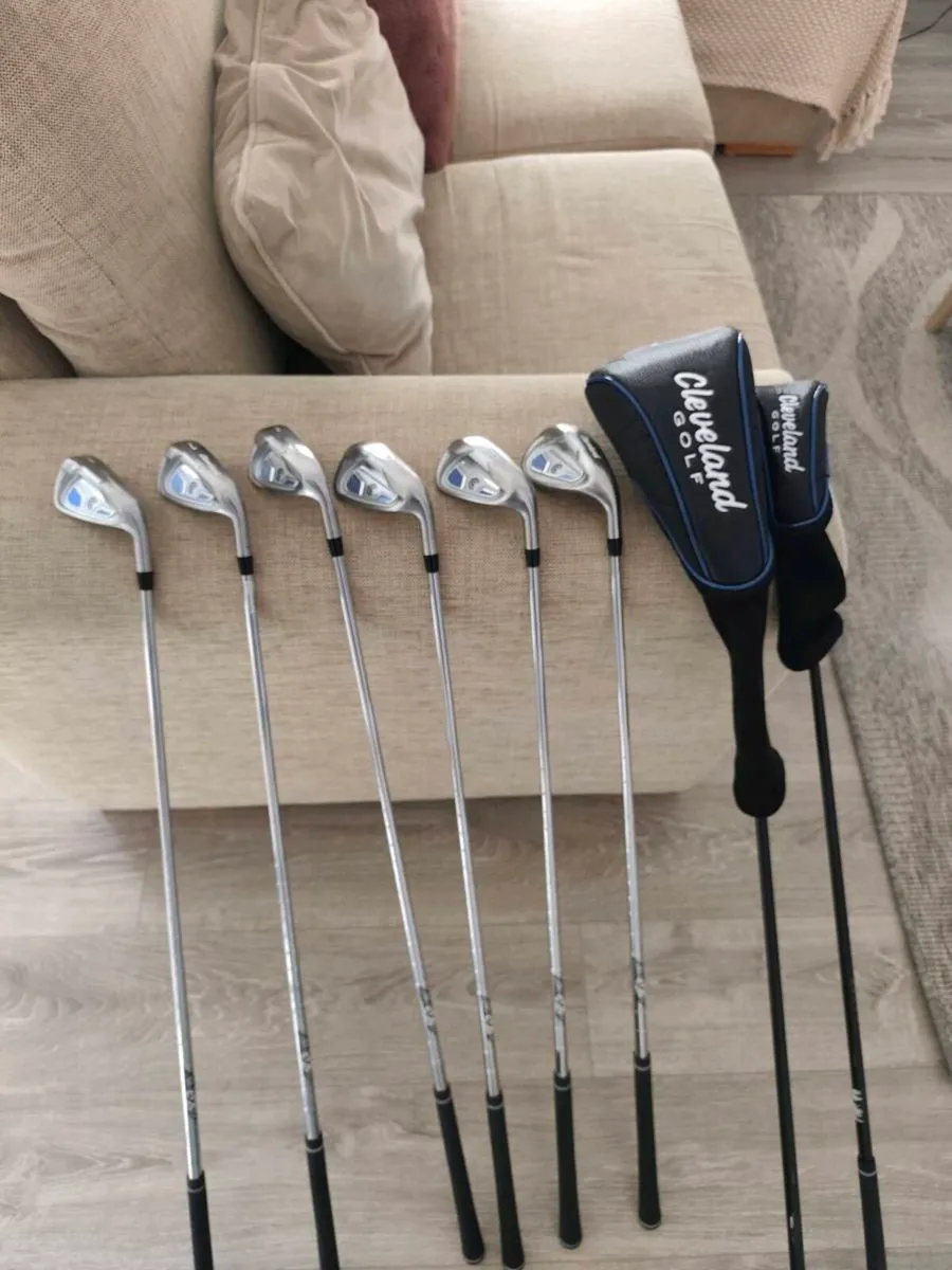 Cleveland set - Image 1