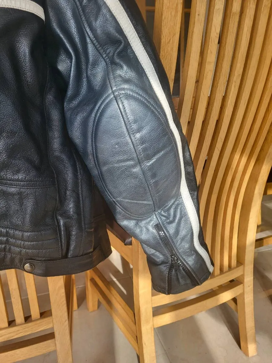 Ladies motorcycle gear - Image 4