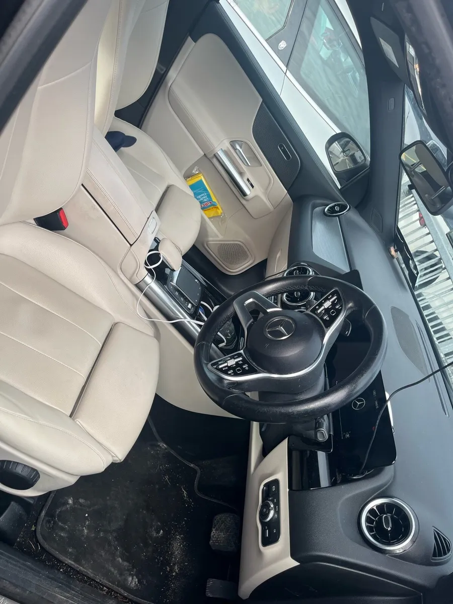 Range Rover - Image 4