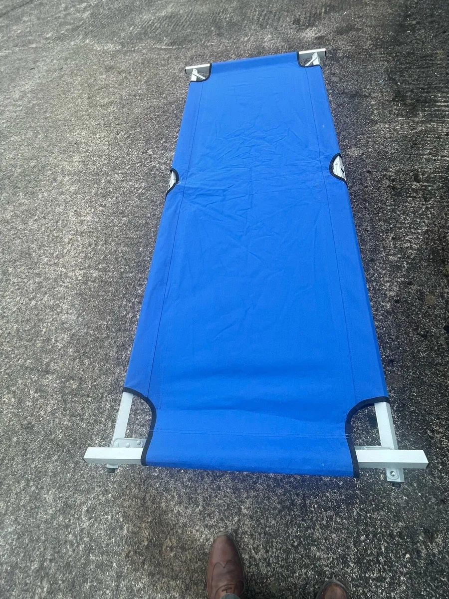 Camp bed - Image 1