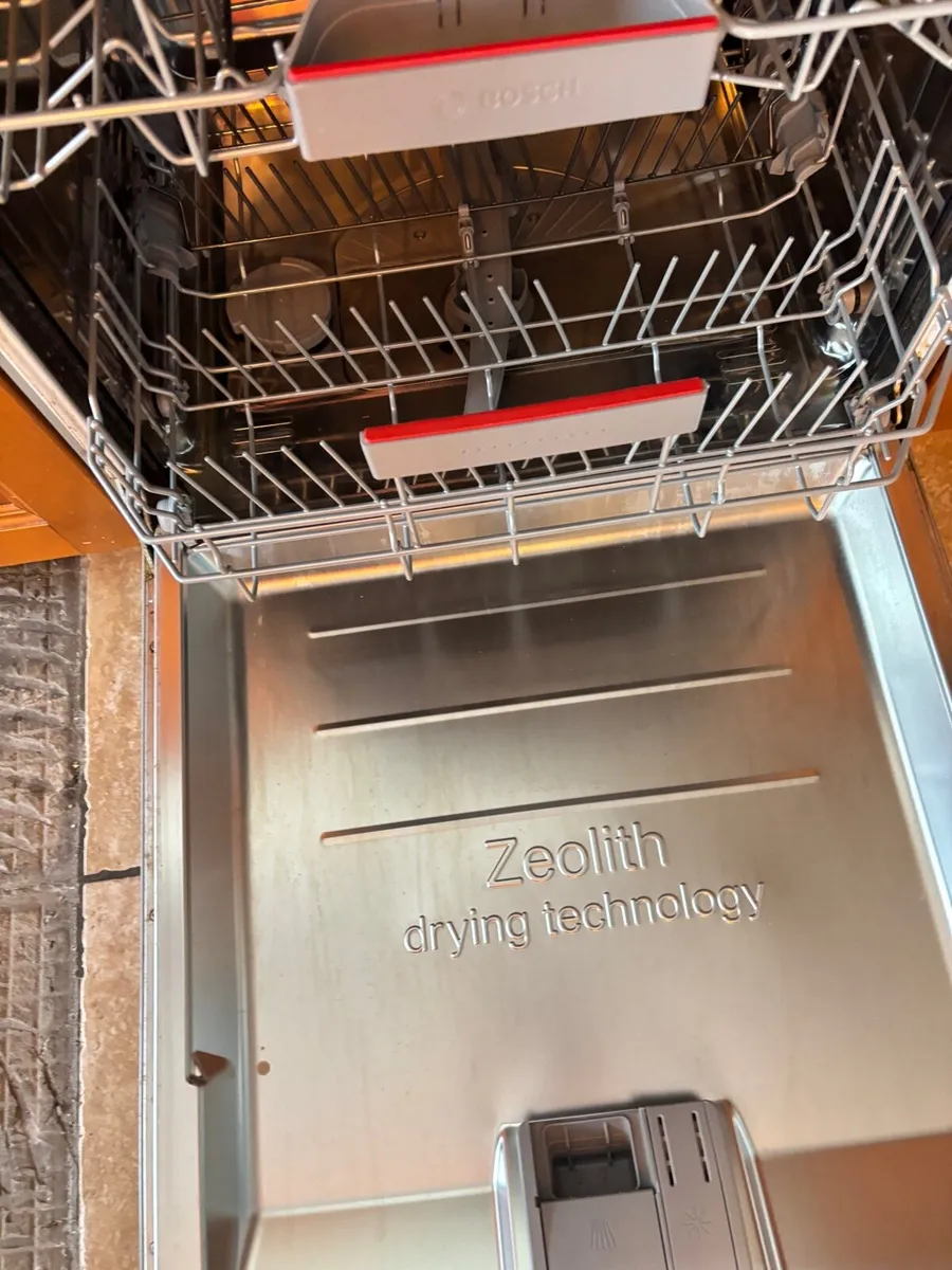 Dishwasher - Image 2