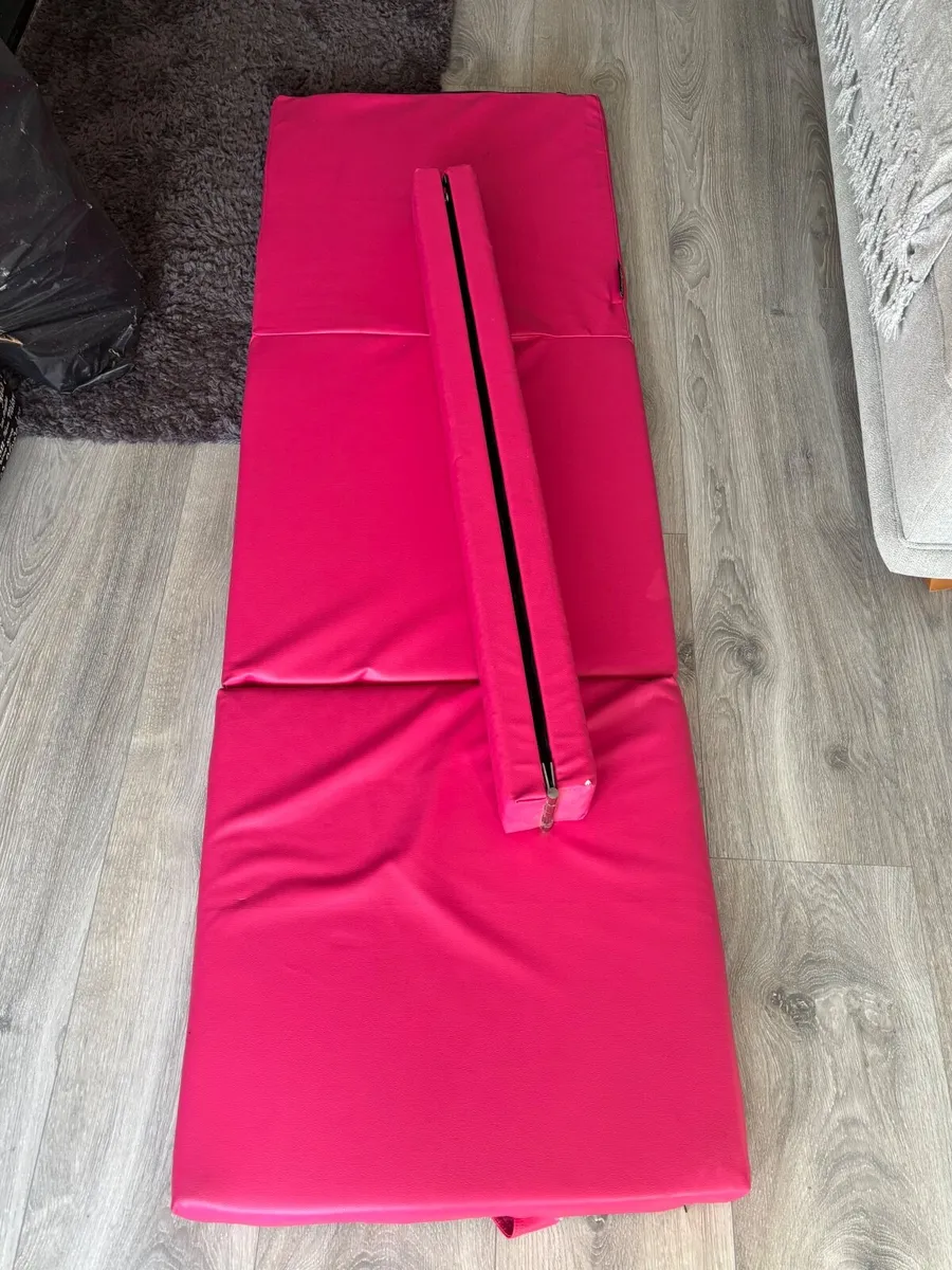 Gymnastics mat and beam - Image 3