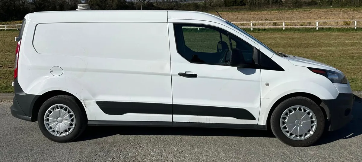 Ford Transit 2018 Cvrt 3/2027 - Image 2