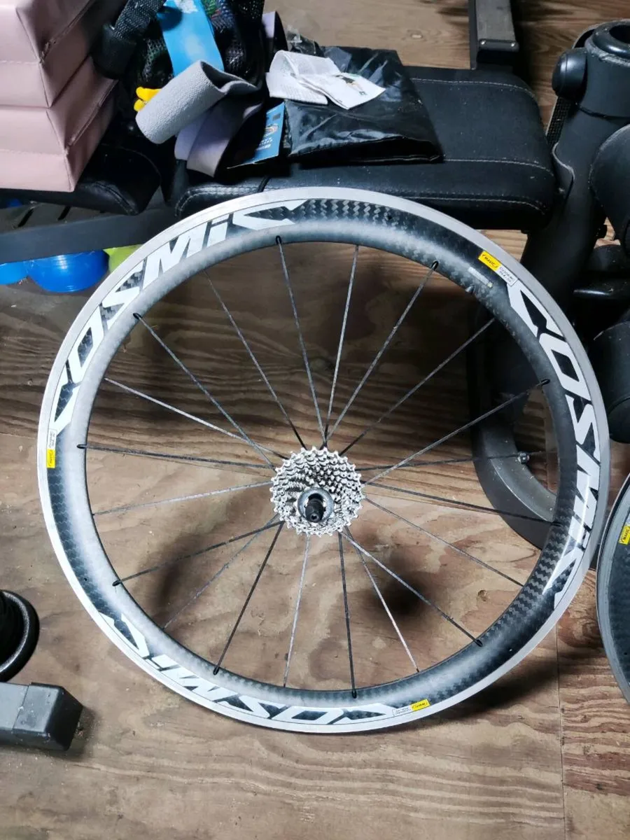 Mavic cismic road wheels - Image 4