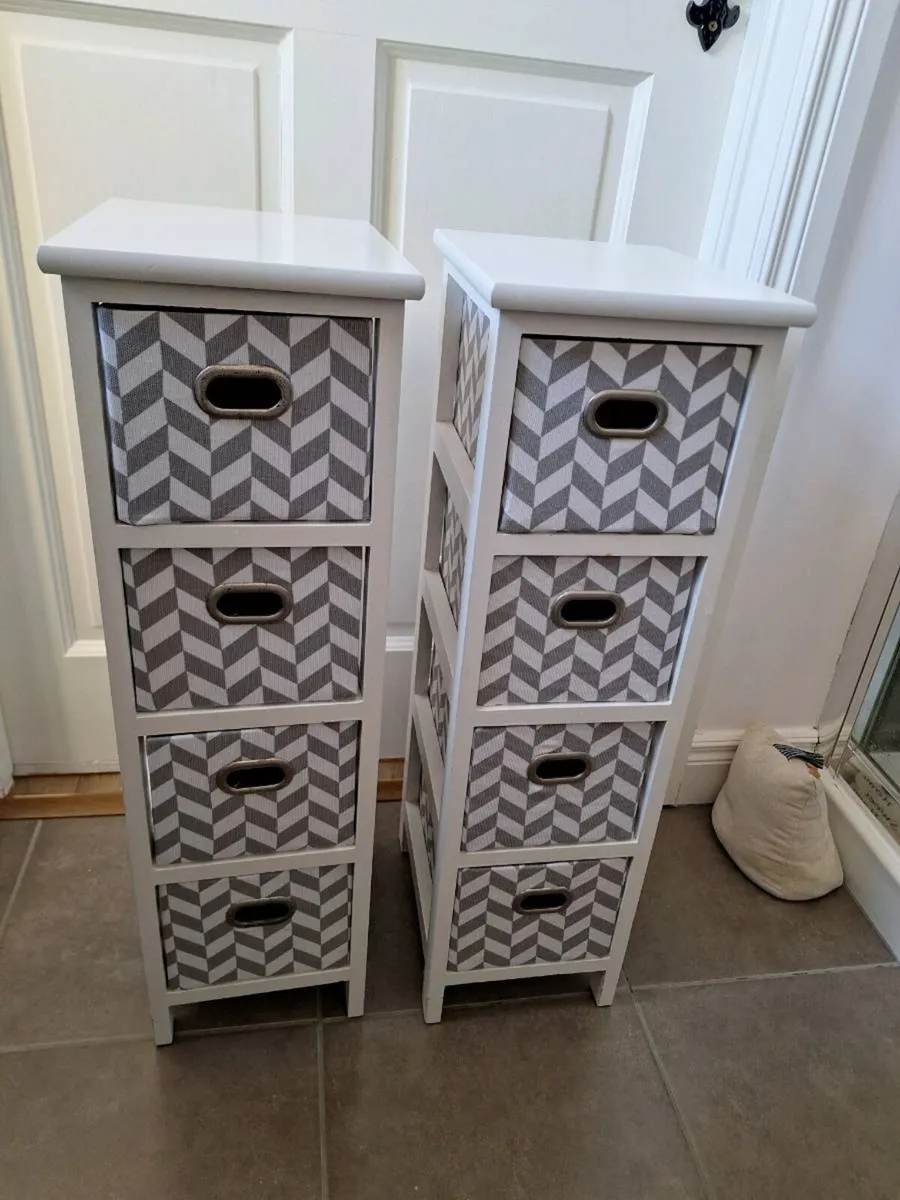 2 narrow drawers - Image 1