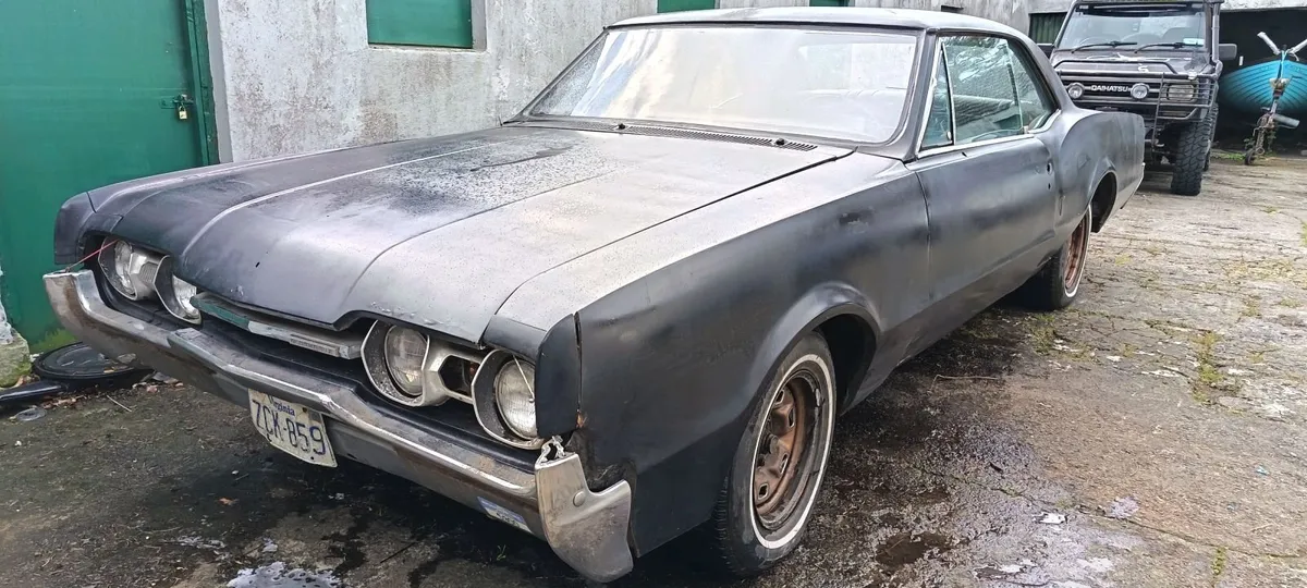 1967 Oldsmobile Cutlass Supreme - 350 Small block - Image 1