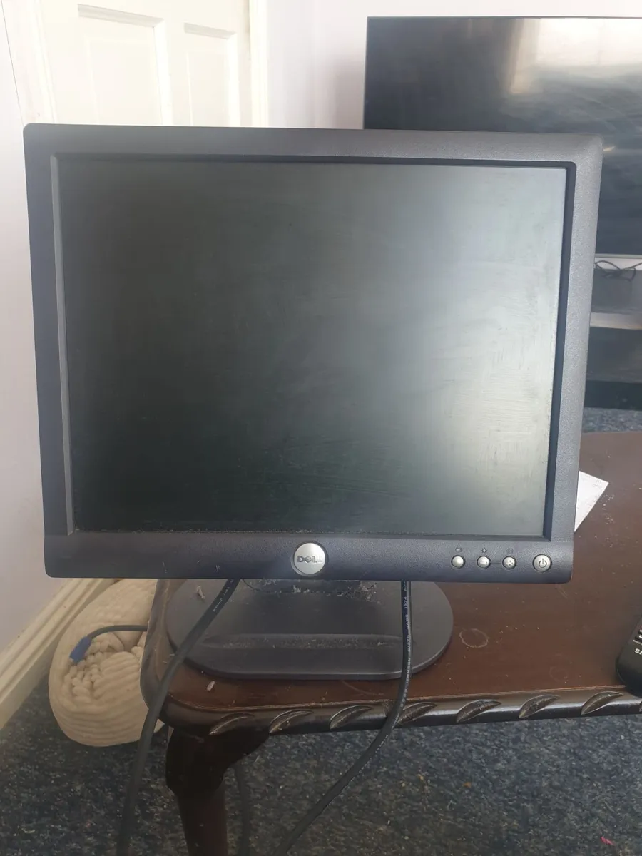 Computer Screen - Image 2