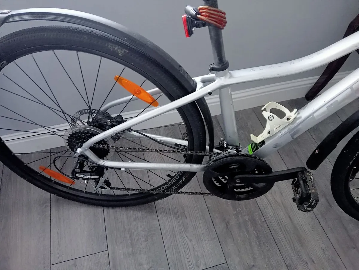 Woman Bycle - Image 3