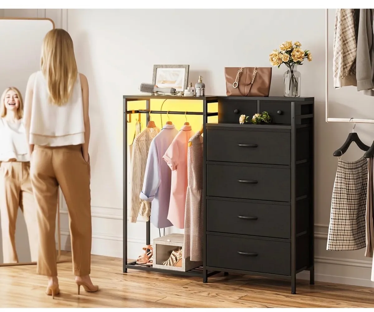 Chest of Drawers Bedroom with Hanging Rail, Built- - Image 3