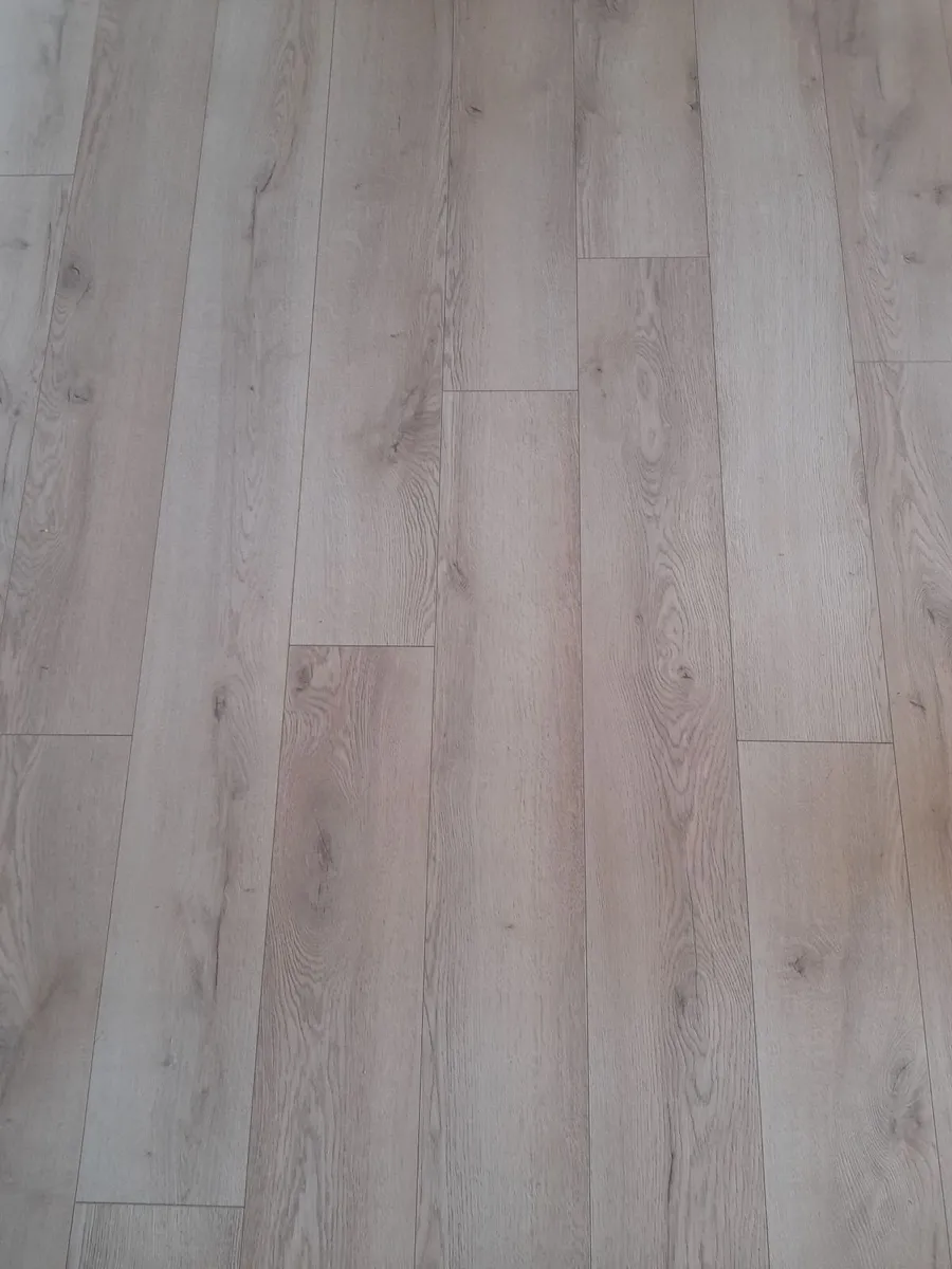 Timber flooring - Image 2