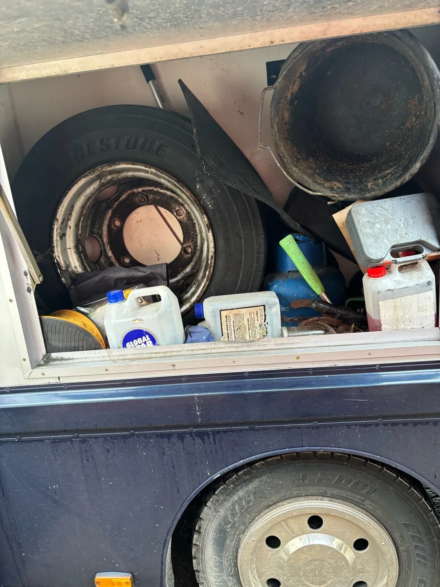 Horse lorry - Image 3