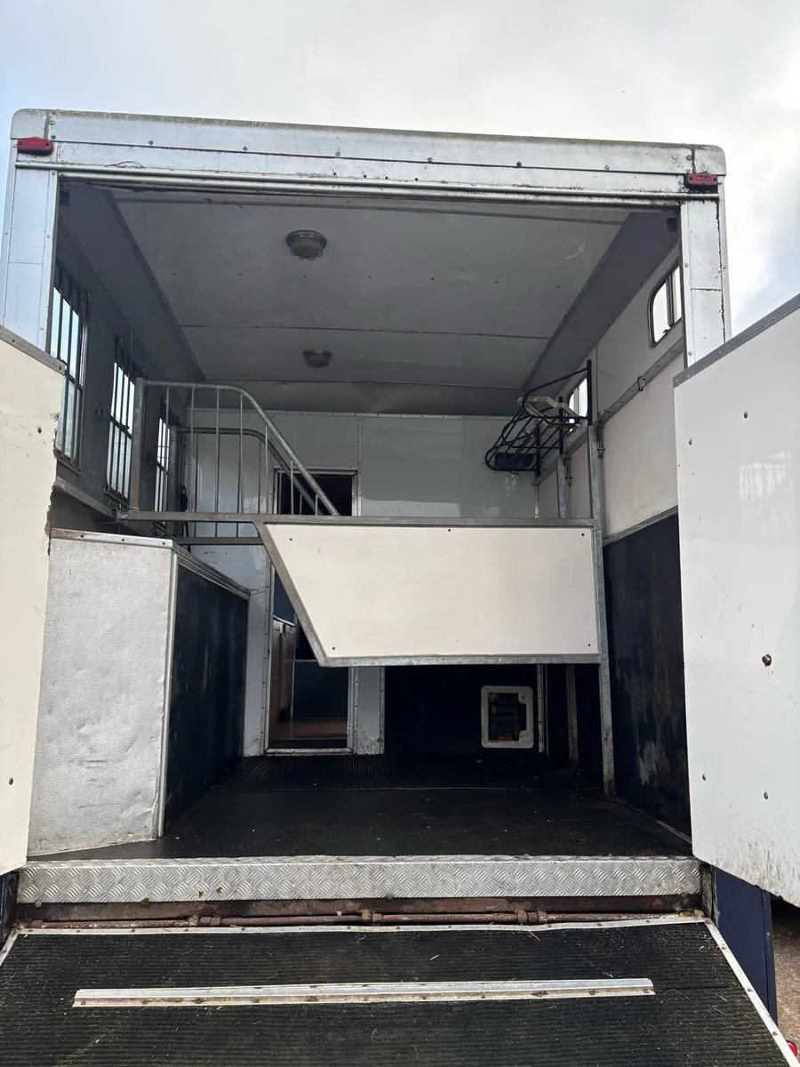 Horse lorry - Image 4