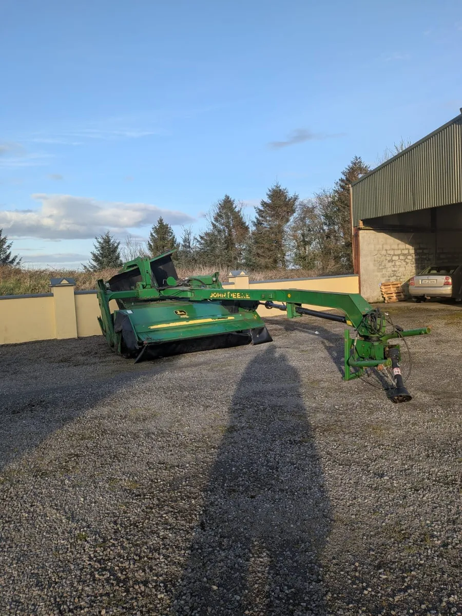 John deere mower 530 - Image 1