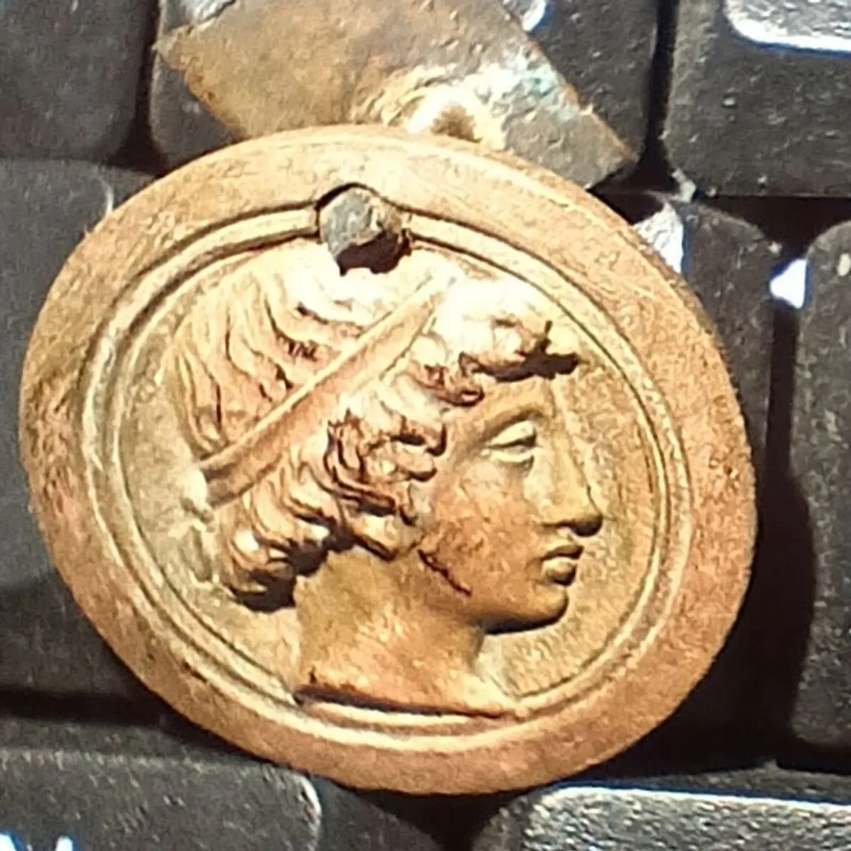 Early 19th Century Greek-Roman Cameo Brooch Lot - Image 4