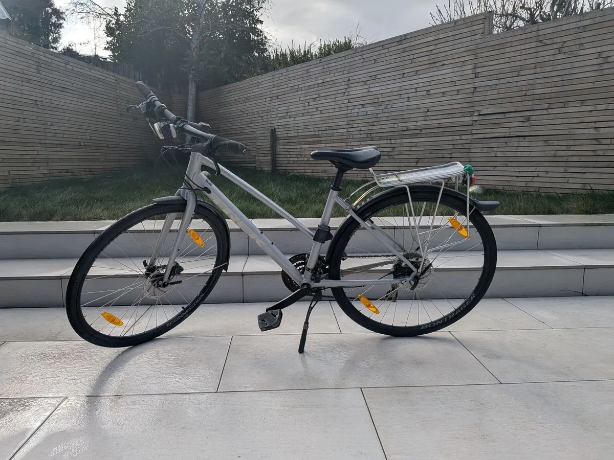 Ladies Bike Trek hybrid FX2 - Image 1