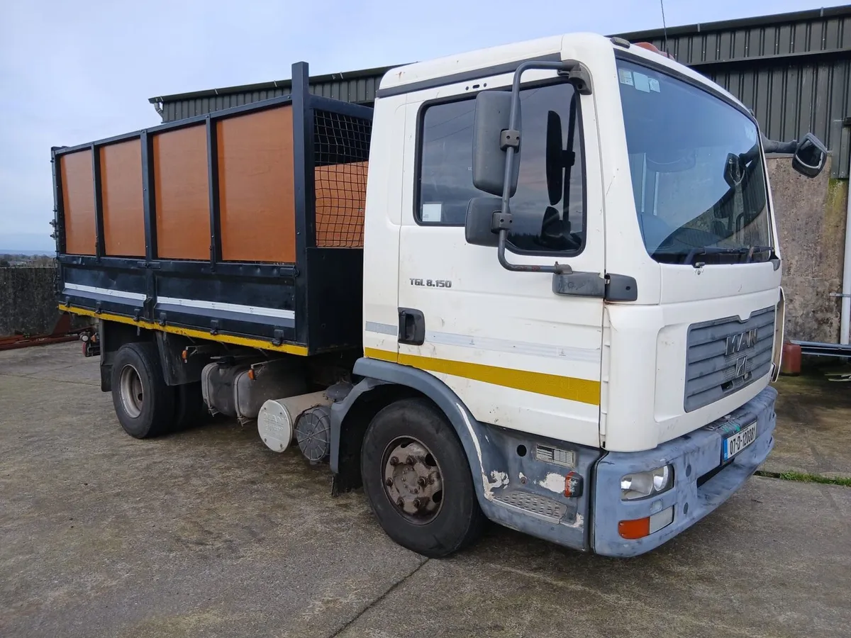 MAN T.G.L 8.150 tipper truck - Image 1