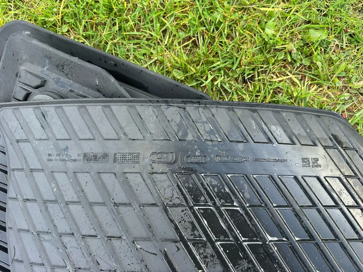 2016 up Audi a4 oem rubber mats - Image 2