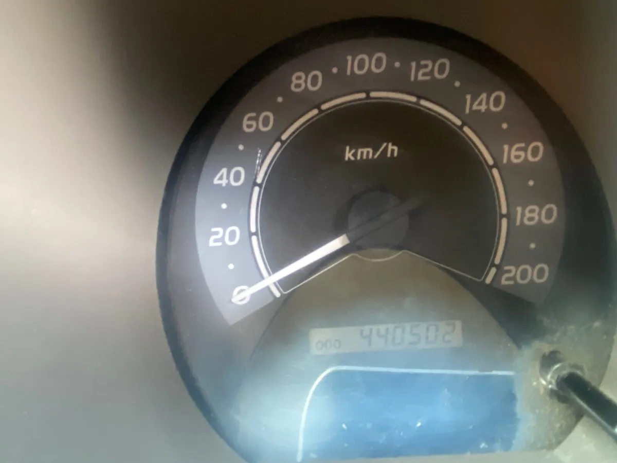 Toyota Hilux 2007 - Image 4