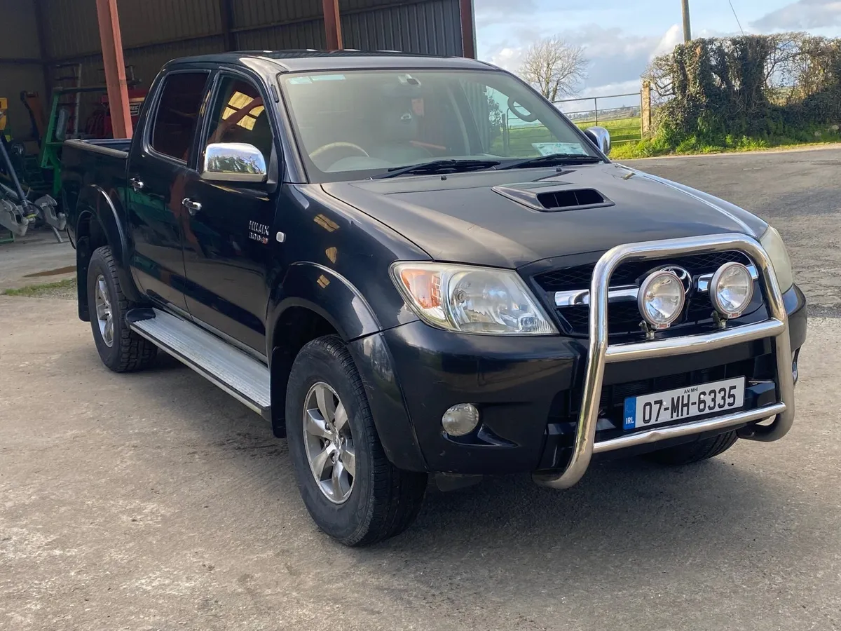 Toyota Hilux 2007 - Image 1