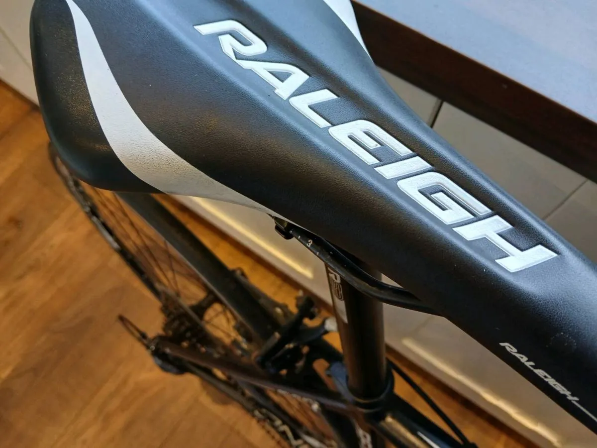 Racing Bike - Image 4