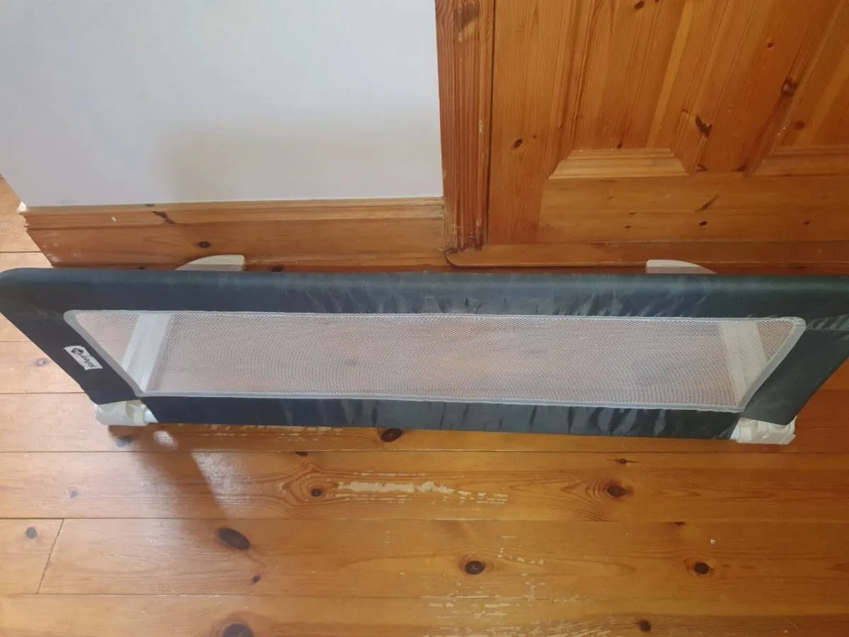 Portable Bed Guard - Image 1