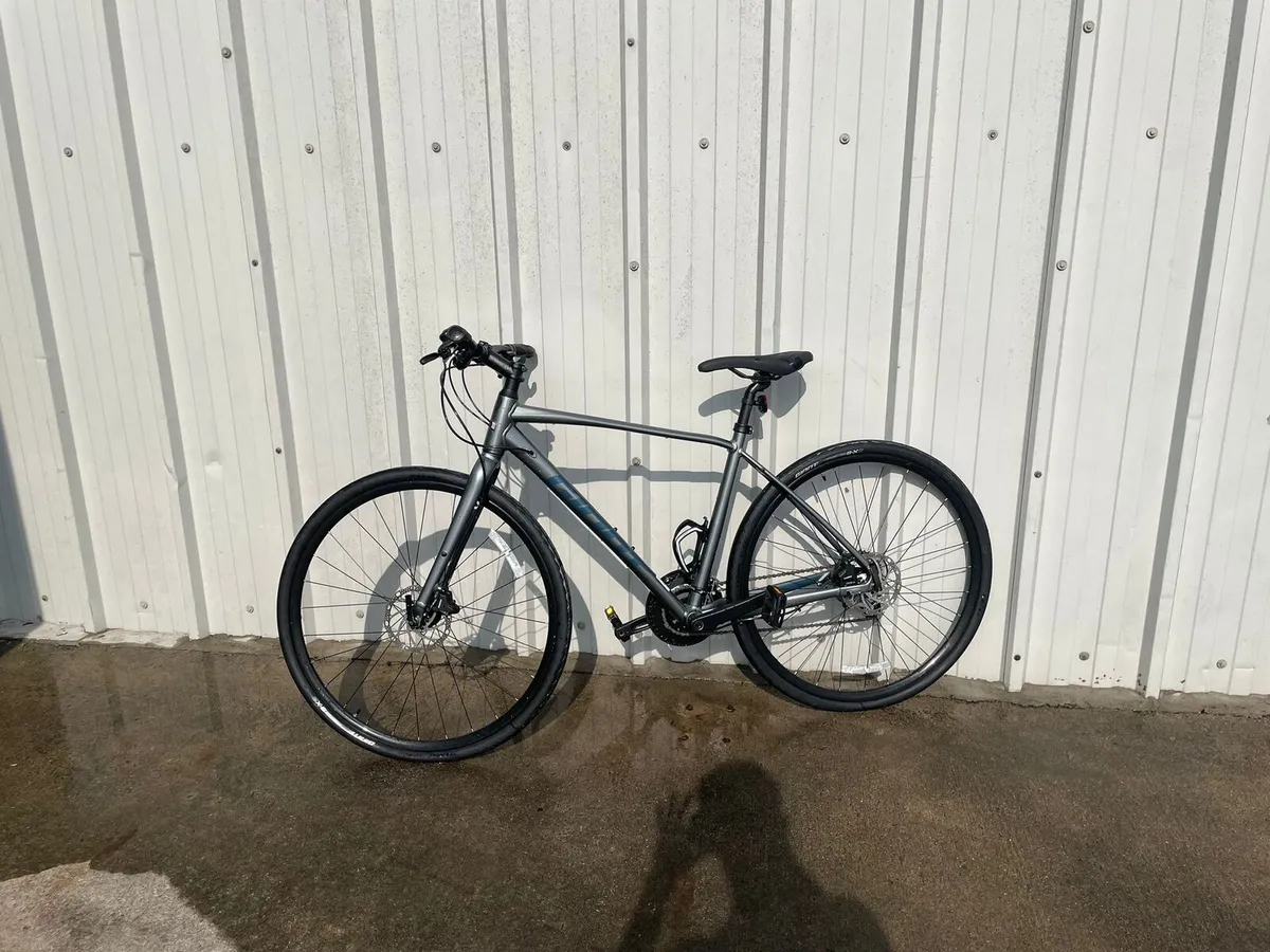 Giant defy and Giant Escape x2 - Image 2