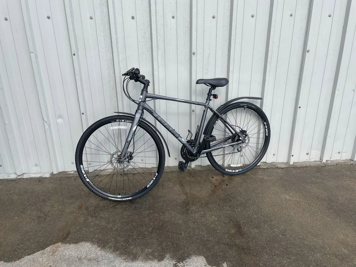 Giant defy and Giant Escape x2 - Image 4