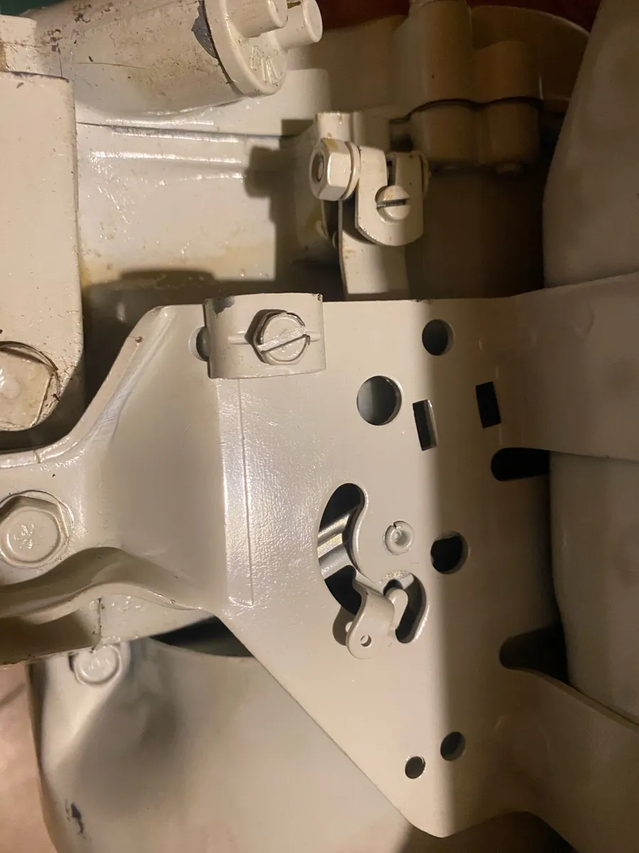 Briggs and Stratton engine - 1976 - never used - Image 3