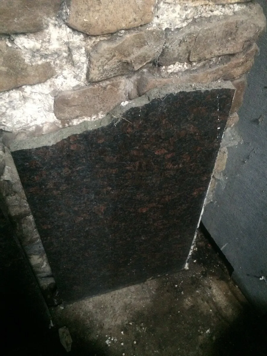 Granite worktop - Image 3
