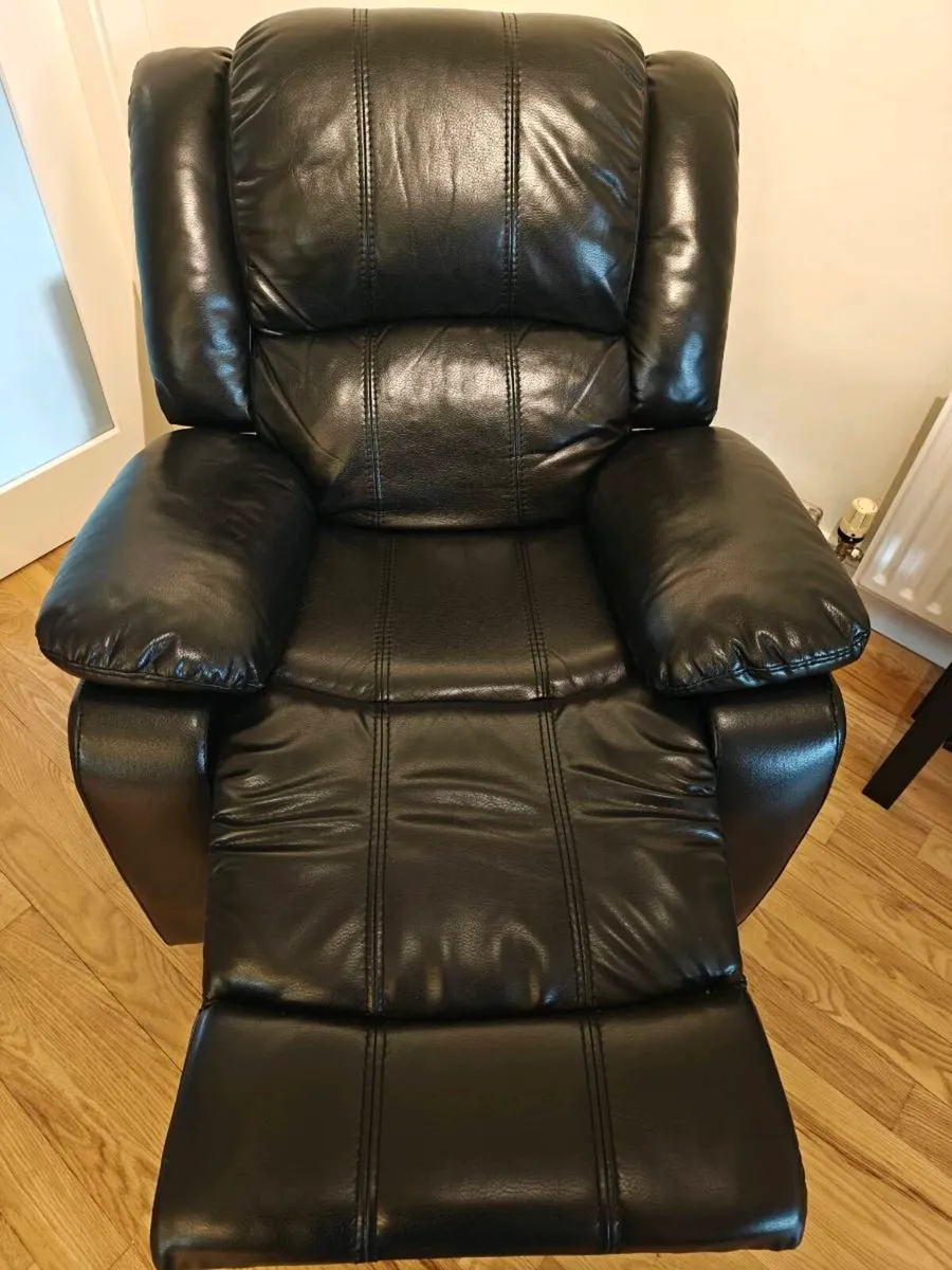 Black leather reclining armchair x 2 - Image 2