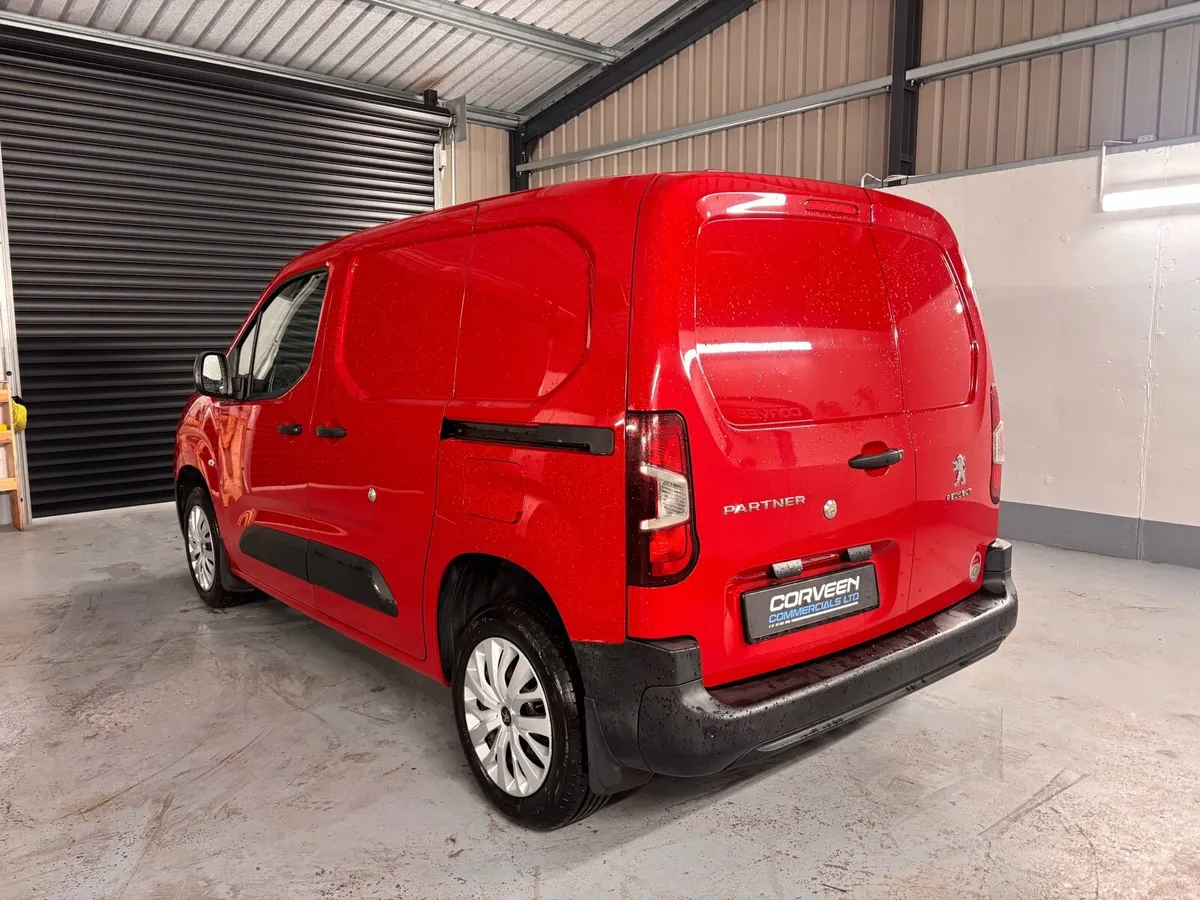 2019 Peugeot Partner Professional 100bhp - Image 4