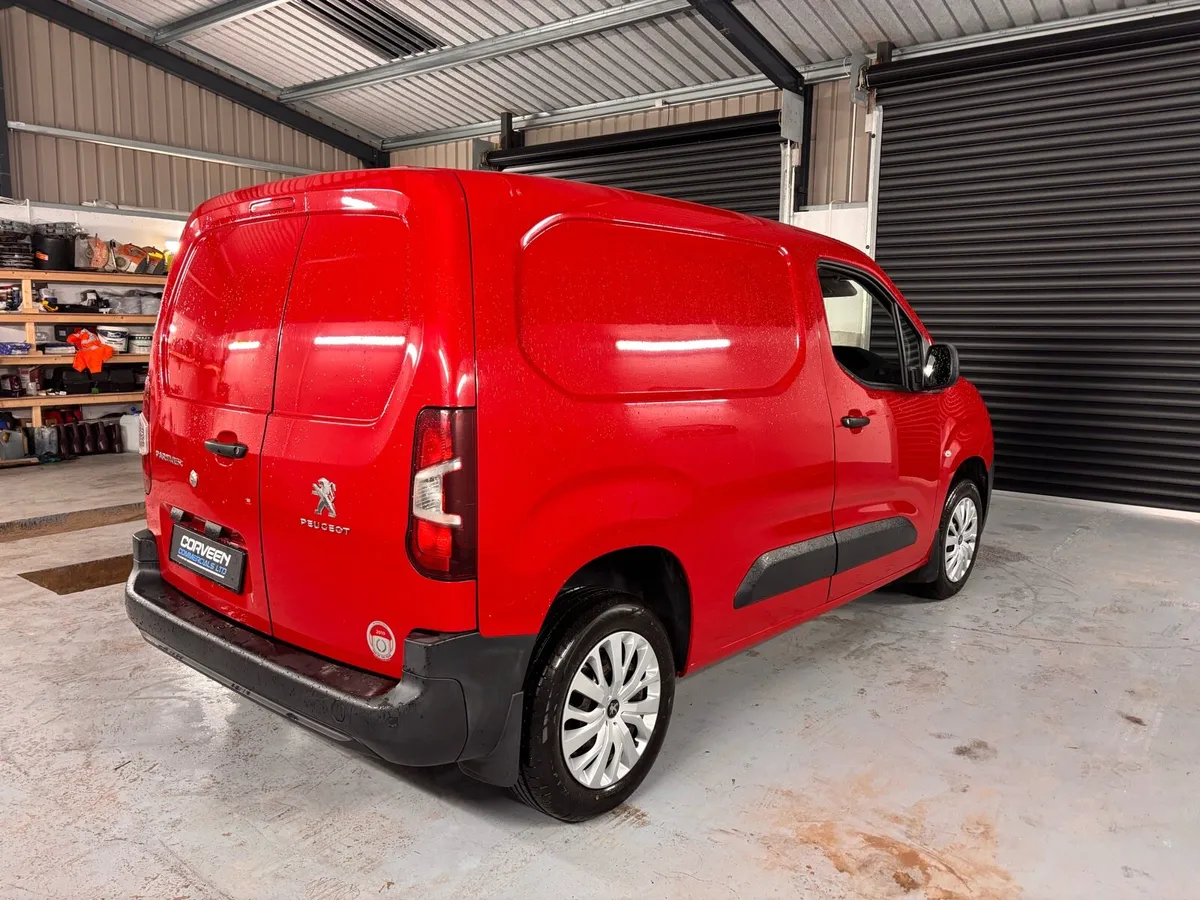 2019 Peugeot Partner Professional 100bhp - Image 2