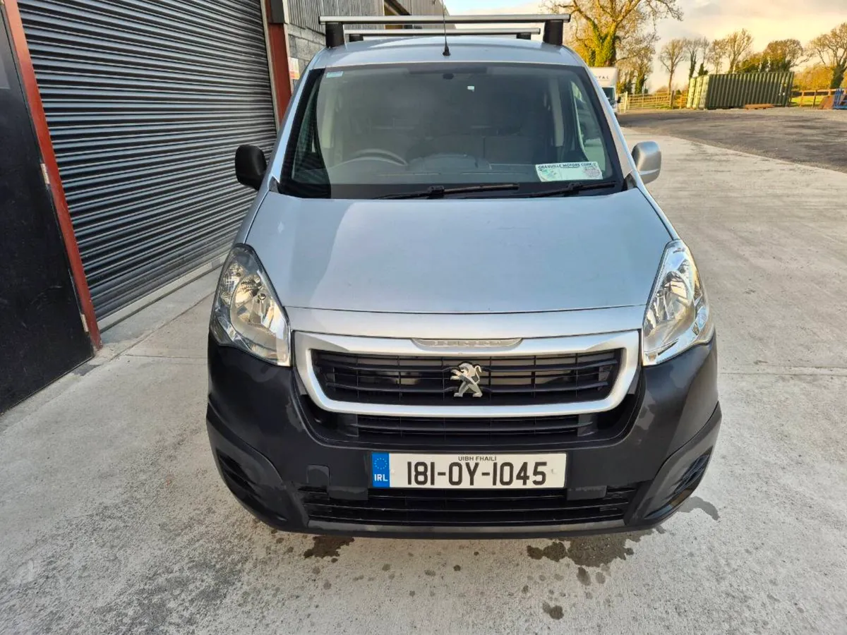 Peugeot partner 2018 ( Automatic ) - Image 1